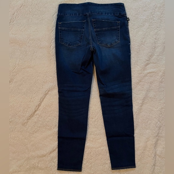 Rock & Republic Denim Rx Fever Pull on jegging jeans - Picture 3 of 8